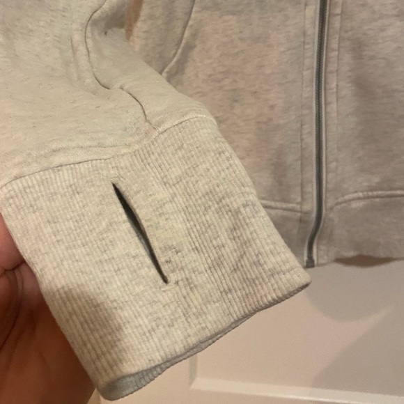 Lululemon Scuba Jacket - Picture 5 of 7